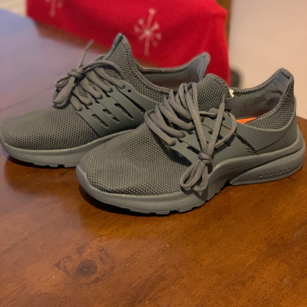 Tennis Shoes- Amazon